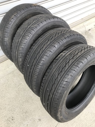 グッドイヤー イーグルRVS 4本ほぼ新品です♪