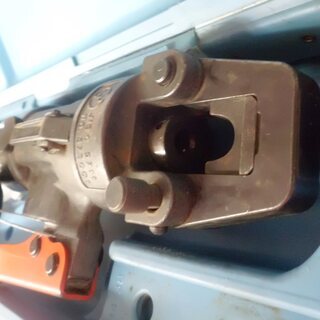 引取限定）（戸畑本店）手動圧着工具 イズミ 9H-60 中古品