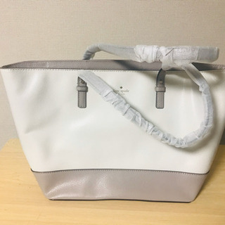 ⭐︎新品のKATE SPADEトートバッグ⭐︎