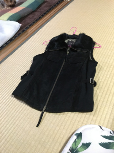 【Aramis】ファー付スエードベスト。