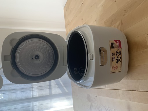 アイリスオーヤマ 炊飯器 IH 3合 米屋の旨み ホワイト ERC-IB30-W 一月１８日以降受け渡し可能