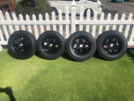 ハイエースアルミ＋スタッドレスセット