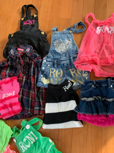 ロニ、ヒス、チャビー 子供服