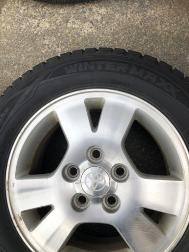 値下げしました。スタッドレスタイヤ　195/65R15 
