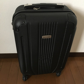 キャリーバッグ　機内持ち込みサイズ