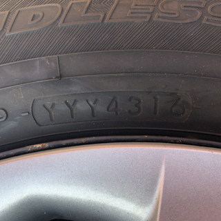 ホンダ　スタッドレスタイヤ　中古品　175/65R14　2016年製　4本セットの画像