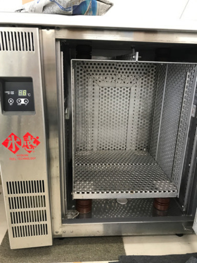 業務用冷凍庫　氷感?恒温高湿