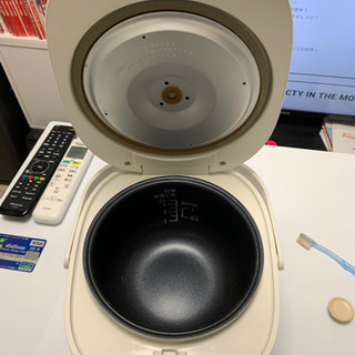 炊飯器（2014年製）の画像