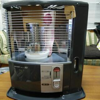 シャープ石油ストーブ、未使用品自然通気形