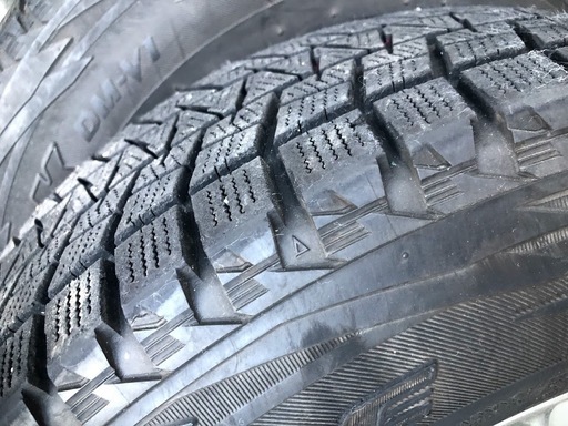 ヴァンガードに使用していました、ブリジストンブリザックスタッドレスタイヤ＆ホイールセット　215/70R16