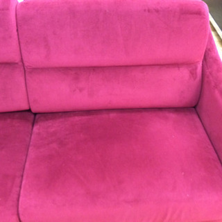 AK▽12月末まで限定‼︎持ち帰りだったら20%オフ★ピンクの3人がけソファーの画像