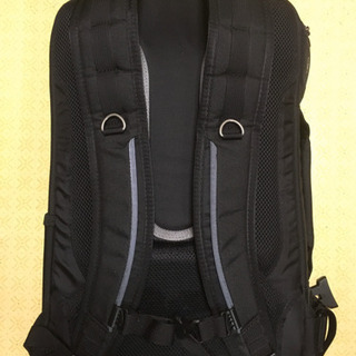 thinkTANKphoto Airport Essentialsの画像