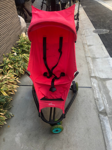 クイニージャズ　ベビーカー