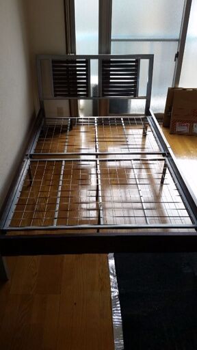 セミダブルベッド本体
