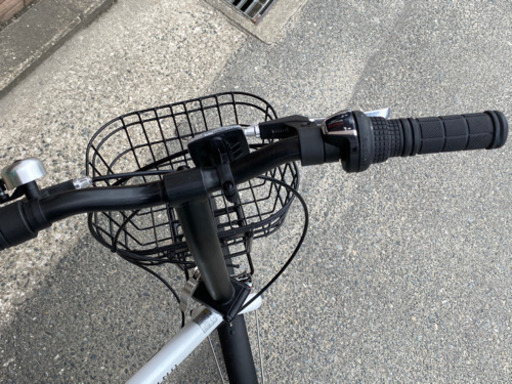 【終了】折畳み自転車 20インチ 6段変速 カゴ付き