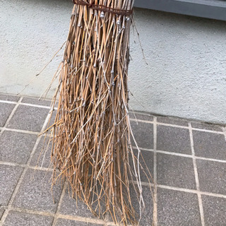 ほうき 差し上げます
