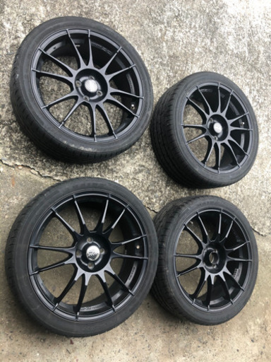 ＯＺ ホイール18インチ　タイヤ付き　4穴　フィット