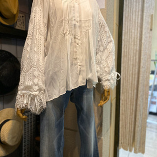 一宮で新しい服大量入荷しました！新品の服を大幅値下げします✨