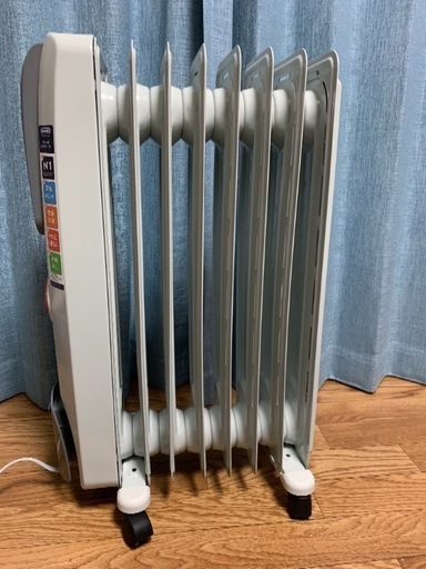 ほぼ未使用 DeLonghi オイルヒーター H771015EFSN