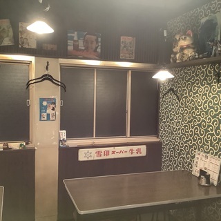 【急募】定食屋さんのホールスタッフ  （土日祝日 休み）