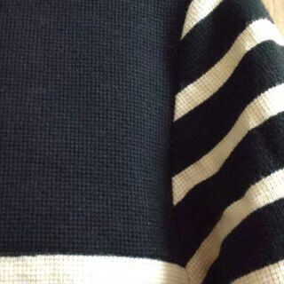 未使用✨黒と白のボーダー七分袖の厚手チュニック（L～ LL）の画像