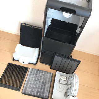 ダイキン　加湿　ストリーマ搭載　空気清浄機 MCK55SKS-W スリムタワー型の画像