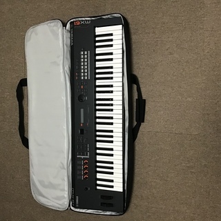 美品 YAMAHA ヤマハ MX61 BK【純正ケース付】シンセ...