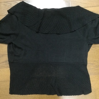 黒ボレロ風カーディガンの画像