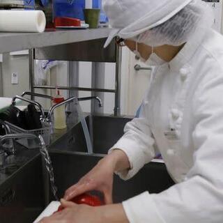 学校給食の調理員（北区十条台）の画像