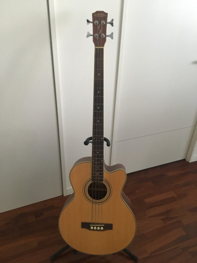 アコースティックベースギター