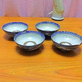 微塵唐草模様  古い焼き物 12枚の画像
