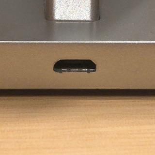 スマホワイヤレス充電器の画像