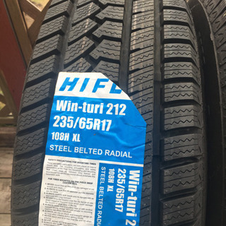 235/65/17スタッドレス未使用品