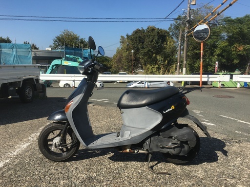 スズキ　レッツ4　黒　フロントタイヤ新品✨