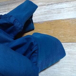 ユニクロ シームレスダウンパーカー メンズLの画像