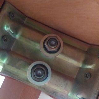 木製ダイニングテーブルの画像