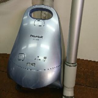 掃除機🍀Panasonic🍀紙パック式🍀吸引力強いです❗