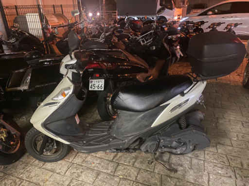 アドレスV125G GIVEBOX付き