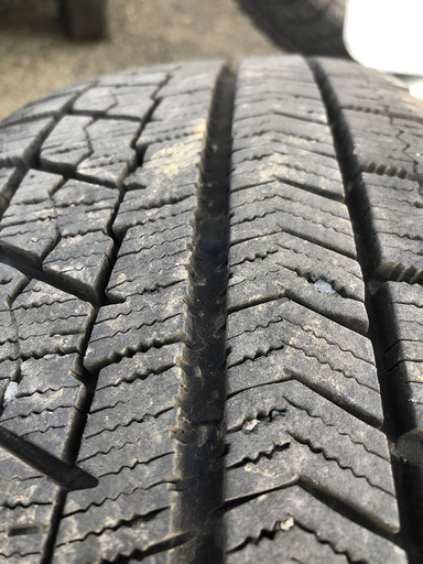 タイヤ付き鉄ホイール　ホイルカバー有 TOYOTA BRIDGESTONE　BLIZZAK VRX　175/65R15　18年製　15