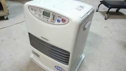 決まりました！ファンヒーター 06年製 DAINICHI 油量モニター付き ダイニチ FW-322D 3.2kw 木造～8畳 内部清掃済み 山形発