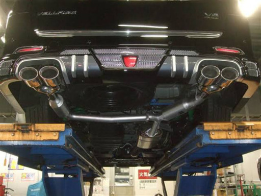 アルファード20 トミーカイラ　マフラー