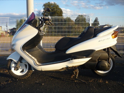 ヤマハ　マジェスティ250　SG03J　外装オールペン　白ブルーラメ　