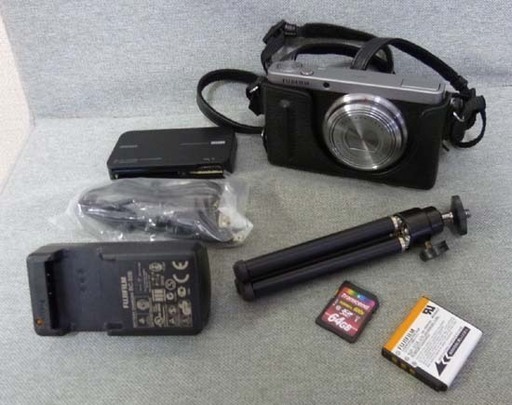 値下げしました！ 美品 富士フィルム FUJIFILM XF 1 プレミアムコンパクトデジタルカメラ ブラック 64GB SDカード・ミニ三脚・カードリーダー付 札幌 中央区
