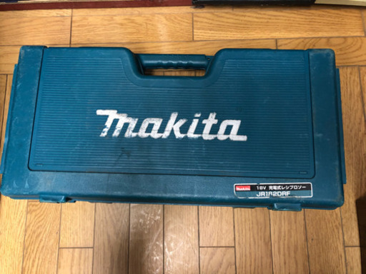 マキタ　中古充電式レシプロソー　JR182DRF