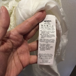 白　お袖ファー　レースワンピースの画像