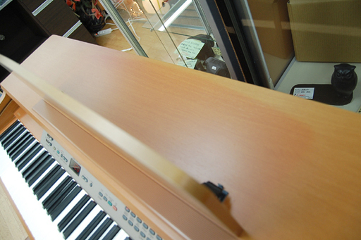 札幌市内近郊限定 YAMAHA ARIUS 電子ピアノ YDP-223 88鍵盤 チェリー調 椅子付き ヤマハ アリウス  ☆ Pay