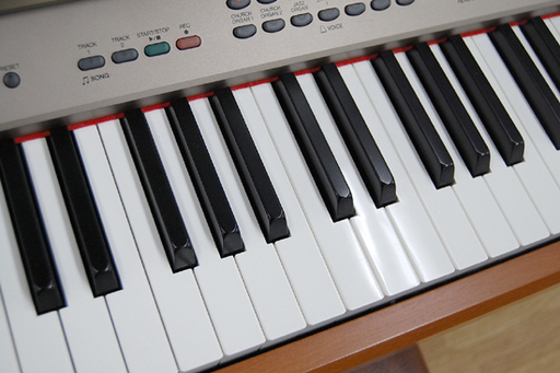 札幌市内近郊限定 YAMAHA ARIUS 電子ピアノ YDP-223 88鍵盤 チェリー調 椅子付き ヤマハ アリウス  ☆ Pay