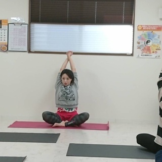 直方市でヨガのおけいこするなら なかむら薬局漢方1回1000円の画像
