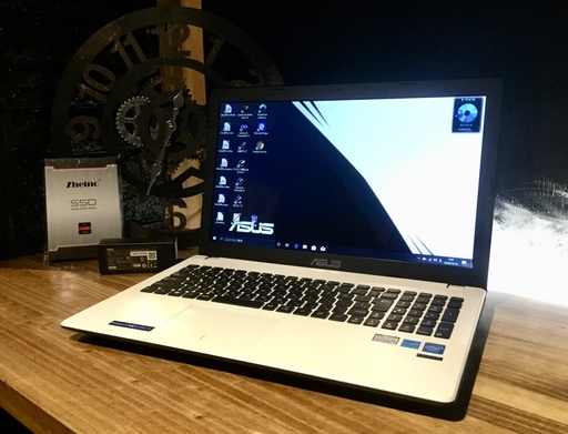 売却済み　ご覧頂きありがとうございました。【クリスマスセール！】一宮市にパソコンさぽーとMr.Carnival（ミスカニ）です！PC修理・販売、iPhone&iPad修理店【PayPay&メルペイ使えます！消費者還元５％！！】店頭在庫PC「人気のホワイトPC 15.6インチ ASUS メモリ4GB 新品SSD120GB]のご紹介です！【全国の値段とご比較下さい！兎に角安くノートPCが必要な方にお勧めです！】