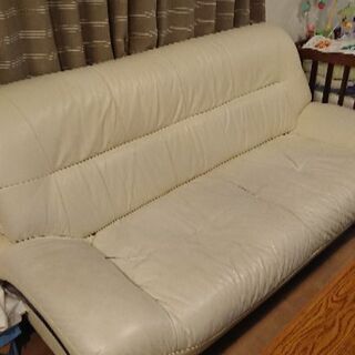【購入者決定】引っ越し4月8日まで！ホワイトベージュ ソファー 
